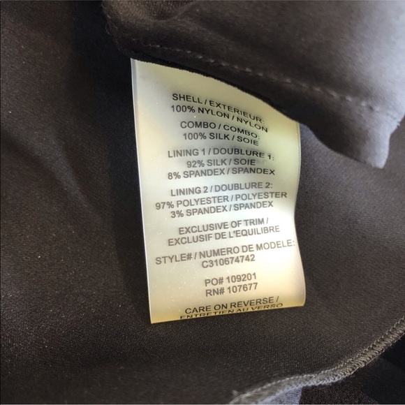 100%Silk Alice + Olivia Shirred Lace Sleeve Dress - Picture 15 of 16